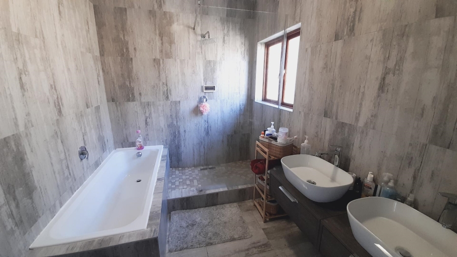 3 Bedroom Property for Sale in Xanadu Eco Park North West
